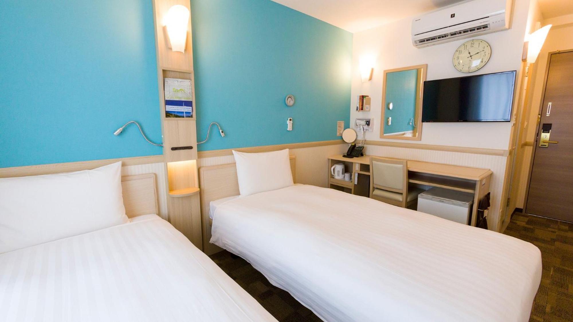 Toyoko Inn Osaka Kadoma-Shi Ekimae Moriguchi Стая снимка